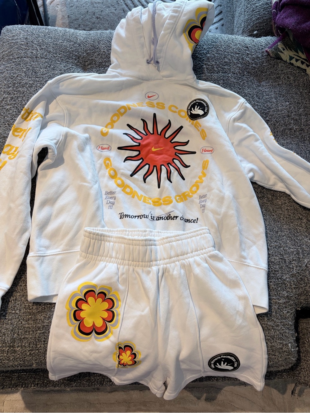 Nike White 'Goodness Grows' Sun Graphic Hoodie & Shorts Set